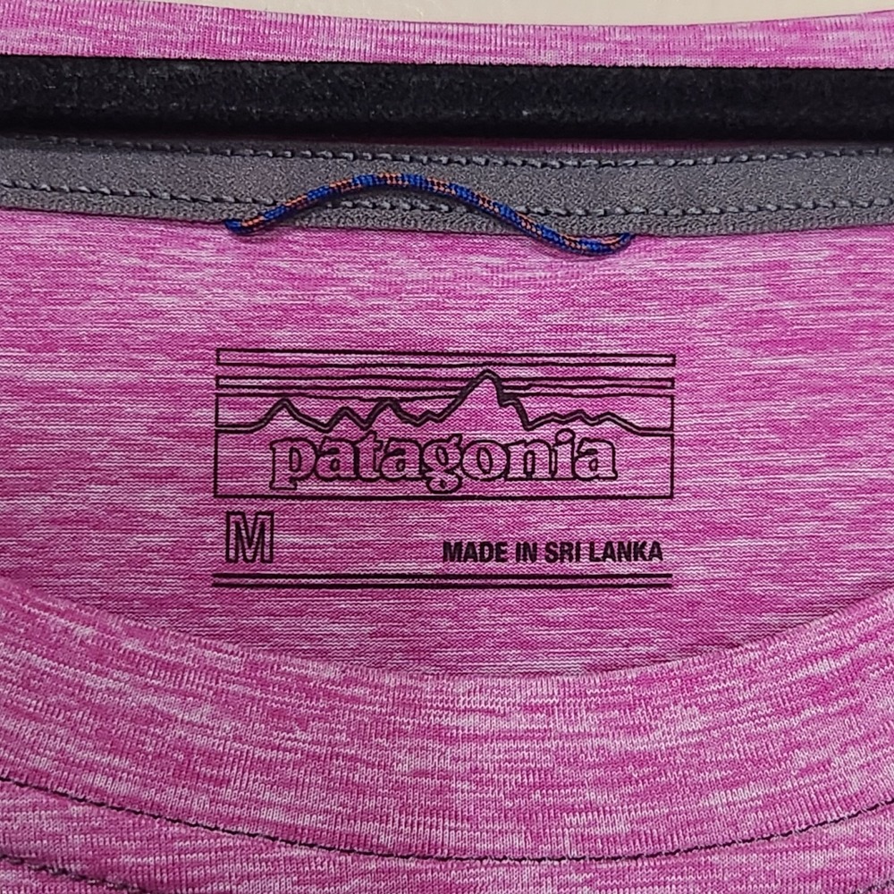Patagonia Pink Long Sleeve Base Layer Thumb Holes Pocket Womens Size M - Picture 4 of 7
